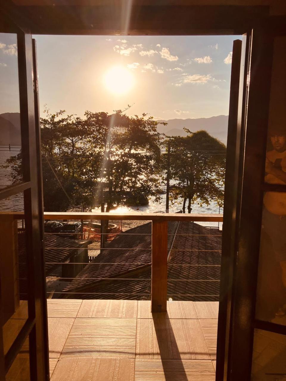 Vila Yellow House Beira Mar Portinho Ilhabela Exteriér fotografie